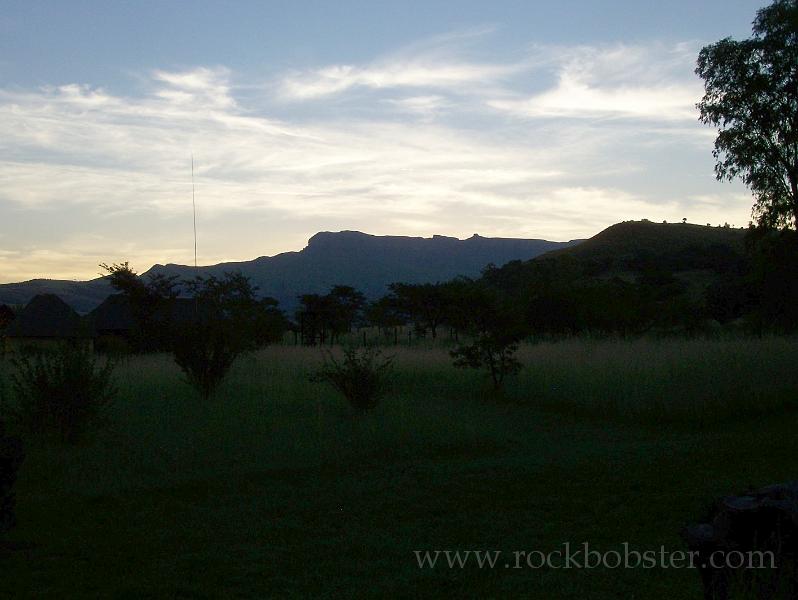 Africa_20100415_24_evening_in_the_Berg.jpg